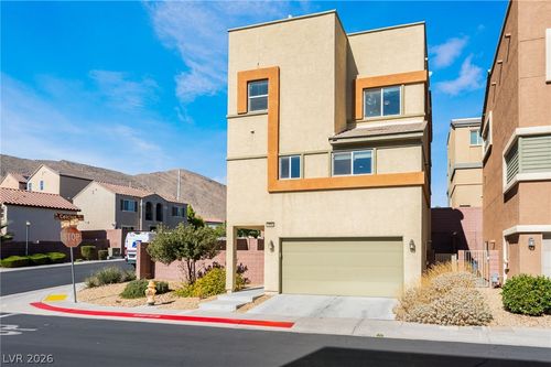 10544 Seasonable Dr, Las Vegas, NV, 89129-4600 | Card Image