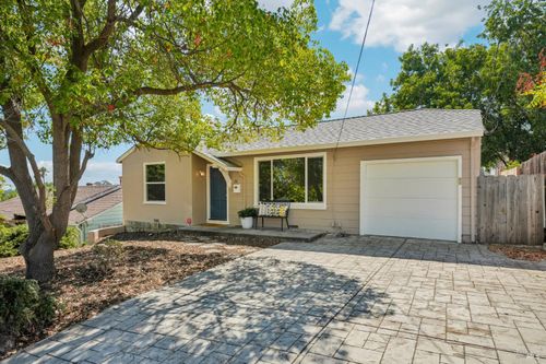 74 Linda Vista St, Benicia, CA, 94510-2231 | Card Image
