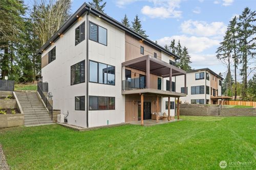 7903 240th St Sw, Edmonds, WA, 98026-9117 | Card Image