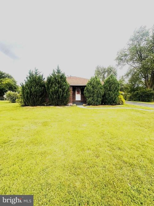 4705 Saint George St, READING, PA, 19606-3368 | Card Image