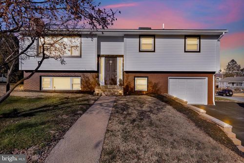 933 Philadelphia Ave, SHILLINGTON, PA, 19607-3114 | Card Image