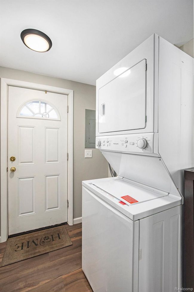 7216 Huron St, House other with 3 bedrooms, 1 bathrooms and null parking in Port Sanilac MI | Image 11