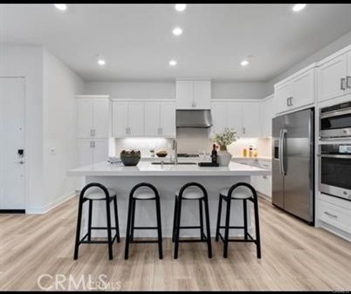 340 Merit, Irvine, CA, 92618-1464 | Card Image