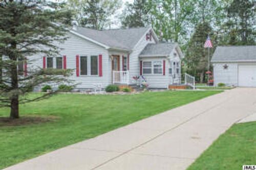 2950 Zion Rd, Rives Junction, MI, 49277-9725 | Card Image