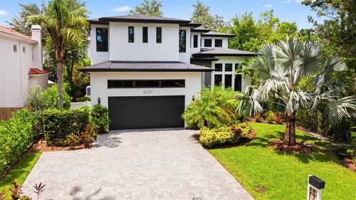 4527 W Azeele St, TAMPA, FL, 33609-2553 | Card Image