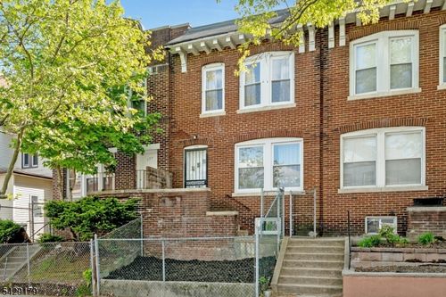 179 William St, East Orange, NJ, 07017-4708 | Card Image