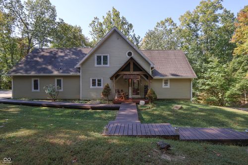 9007 Agate Ave, Nashville, IN, 47448-8058 | Card Image