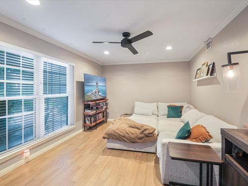 apt-205-900 S Lamar Blvd, Austin, TX, 78704-1501 | Card Image