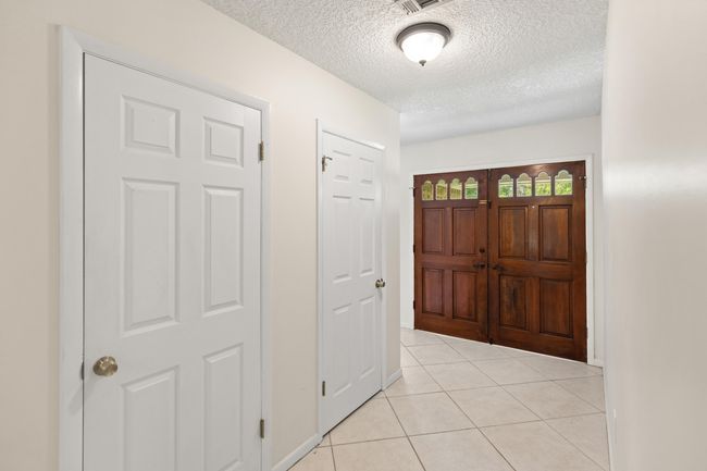 Foyer | Image 6