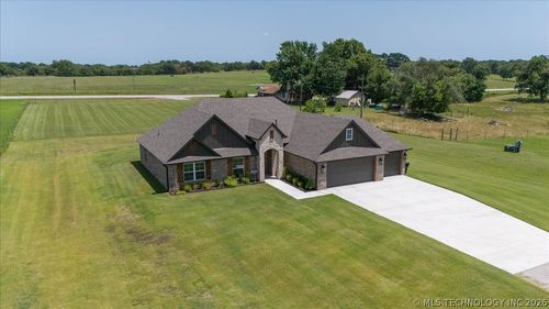 10860 E 450 Rd, Claremore, OK, 74017-0398 | Card Image