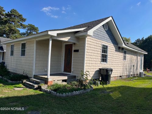 511 Massachusetts Avenue, Elizabeth City, NC, 27909 | Card Image