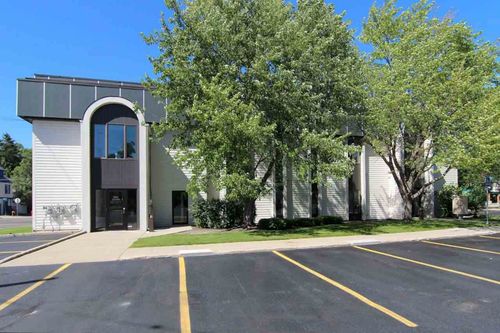 900 E Front St, Traverse City, MI, 49686-2772 | Card Image