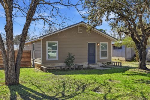 108 Irene St, Elgin, TX, 78621-1255 | Card Image