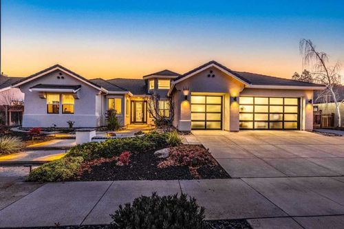 886 886 Old Oak Rd, Livermore, CA, 94550 | Card Image