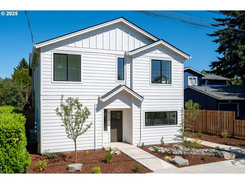 9174 N Berkeley Ave, Portland, OR, 97203-2774 | Card Image