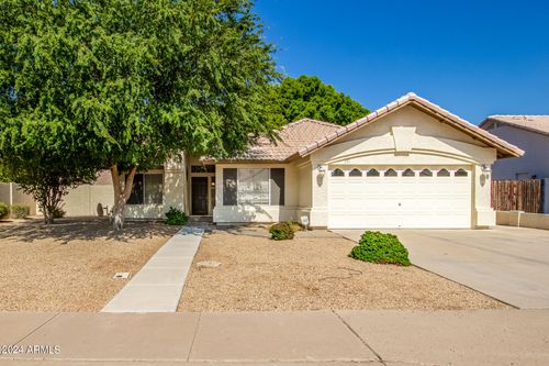 831 N Swallow Ln, Gilbert, AZ, 85234-7561 | Card Image