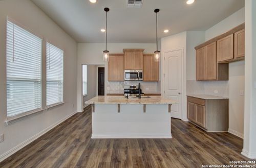 880 Farmhouse Trail, New Braunfels, TX, 78130 | Card Image