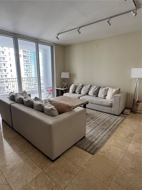 apt-1510-801 Brickell Key Blvd, Miami, FL, 33131-3716 | Card Image
