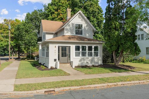 641 5th St Ne, Minneapolis, MN, 55413-2123 | Card Image
