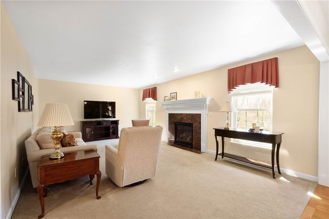 141 Richard Dr, House other with 4 bedrooms, 3 bathrooms and 2 parking in Glenshaw PA | Image 16