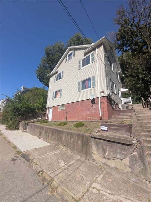 2-2404 S 18th St, Pittsburgh, PA, 15203-1639 | Card Image