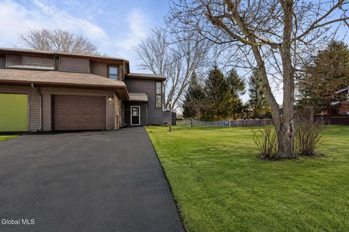 36 Eton Dr, Slingerlands, NY, 12159-9403 | Card Image