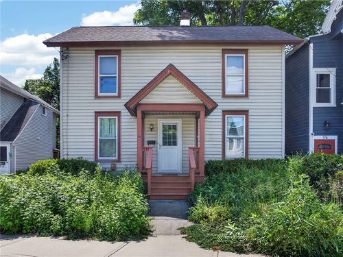 9 Pine St, Oneonta, NY, 13820-1922 | Card Image