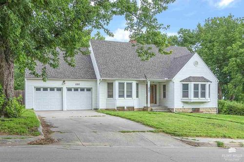 222 W Ash St, Junction City, KS, 66441-3816 | Card Image