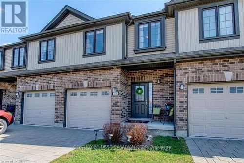 34-1016 Oakcrossing Gate, London North (North M), ON, N6G0H1 | Card Image