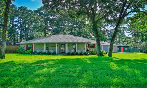2102 Candy St, Pinehurst, TX, 77362-3531 | Card Image