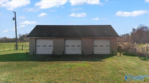 934 Miller Dr, Boaz, AL, 35957-3562 | Card Image