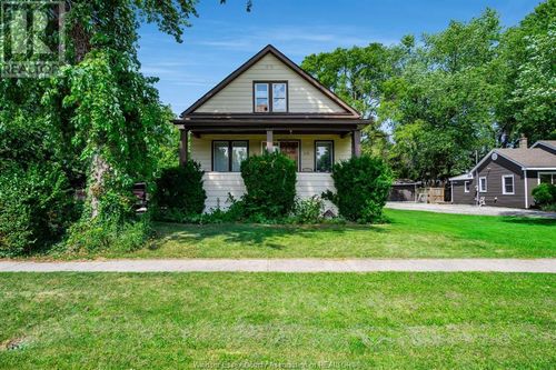 115 Maple Ave, LaSalle, ON, N9J1N7 | Card Image