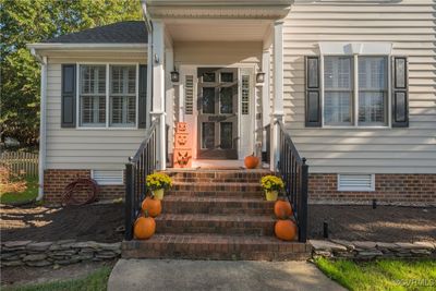 View of entrance to property | Image 2