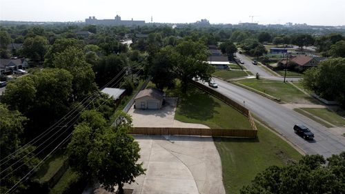 1264 E Maddox Ave, Fort Worth, TX, 76104-5719 | Card Image