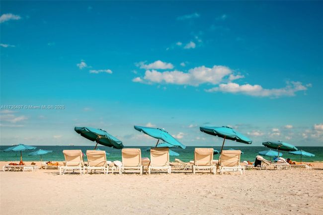 APT-1704 - 50 S Pointe Dr, Condo with 2 bedrooms, 3 bathrooms and null parking in Miami Beach FL | Image 39