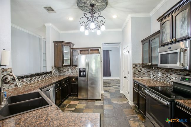 2015 Kangaroo Trl, House other with 4 bedrooms, 2 bathrooms and null parking in Harker Heights TX | Image 15