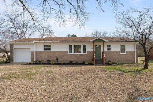 4212 Lakeview Dr Nw, Huntsville, AL, 35810-2242 | Card Image