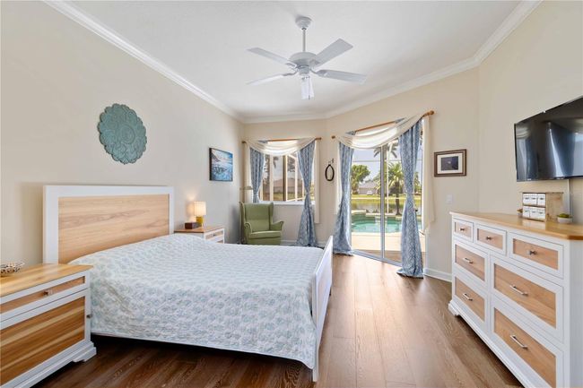 Primary suite, 13.75' x 19.75' | Image 14