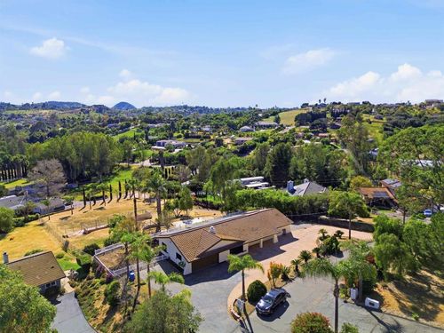 358 Spanish Spur, Fallbrook, CA, 92028-9443 | Card Image