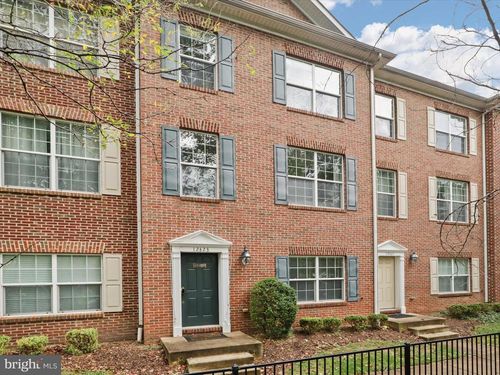 12423 Oak Rail Ln, FAIRFAX, VA, 22033-6066 | Card Image