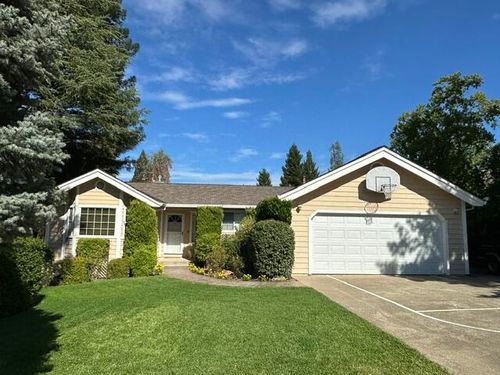4330 Carlow Way, Redding, CA, 96001-5653 | Card Image