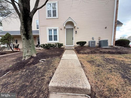 301 Society Pl, NEWTOWN, PA, 18940-3238 | Card Image