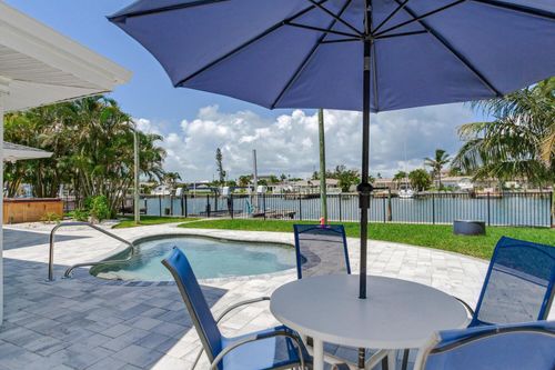 12250 7th St E, TREASURE ISLAND, FL, 33706-1010 | Card Image