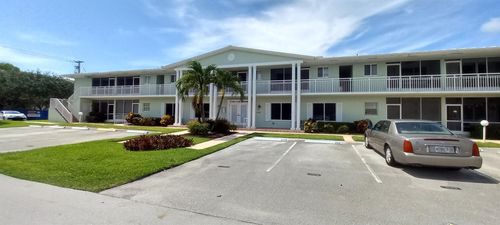 218-2100 Ne 38th St, Lighthouse Point, FL, 33064-3943 | Card Image