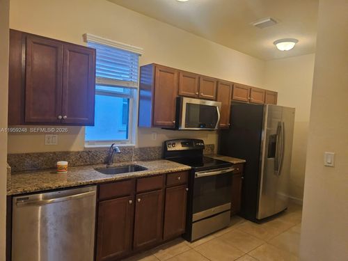 0-9532 Sw 169th Pl, Miami, FL, 33196 | Card Image