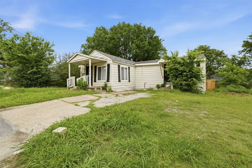 1214 Jones St, Greenville, TX, 75401-4821 | Card Image