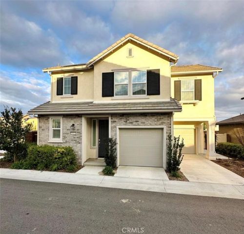 8691 Bay Laurel St, Chino, CA, 91708-9418 | Card Image