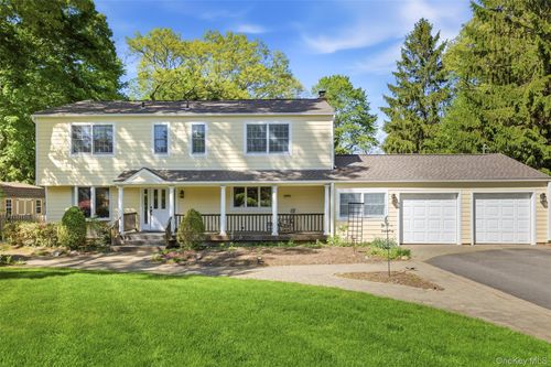 23 Woodhull Road, Brookhaven, NY, 11733 | Card Image