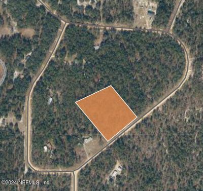 200 Hill Top Loop, Home with 0 bedrooms, 0 bathrooms and null parking in Hawthorne FL | Image 2