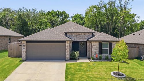 2406 W 30th St N, Tulsa, OK, 74127-2262 | Card Image